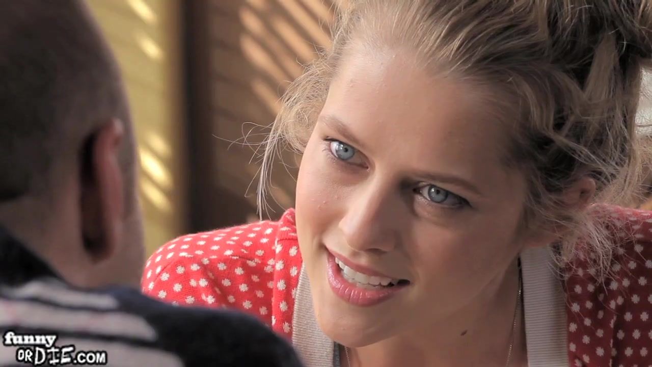 adoringteresap_quirkygirl_caps_0047.jpg