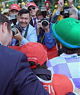 adoringteresap_ridelikeagirl_caps_4127.jpg