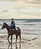 adoringteresap_ridelikeagirl_onset_5.jpg