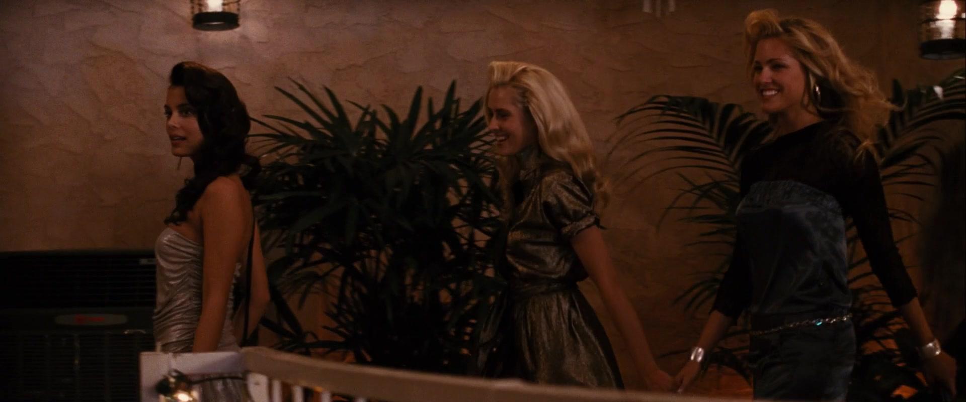 Take_Me_Home_Tonight_2011_1080p__03907.jpg