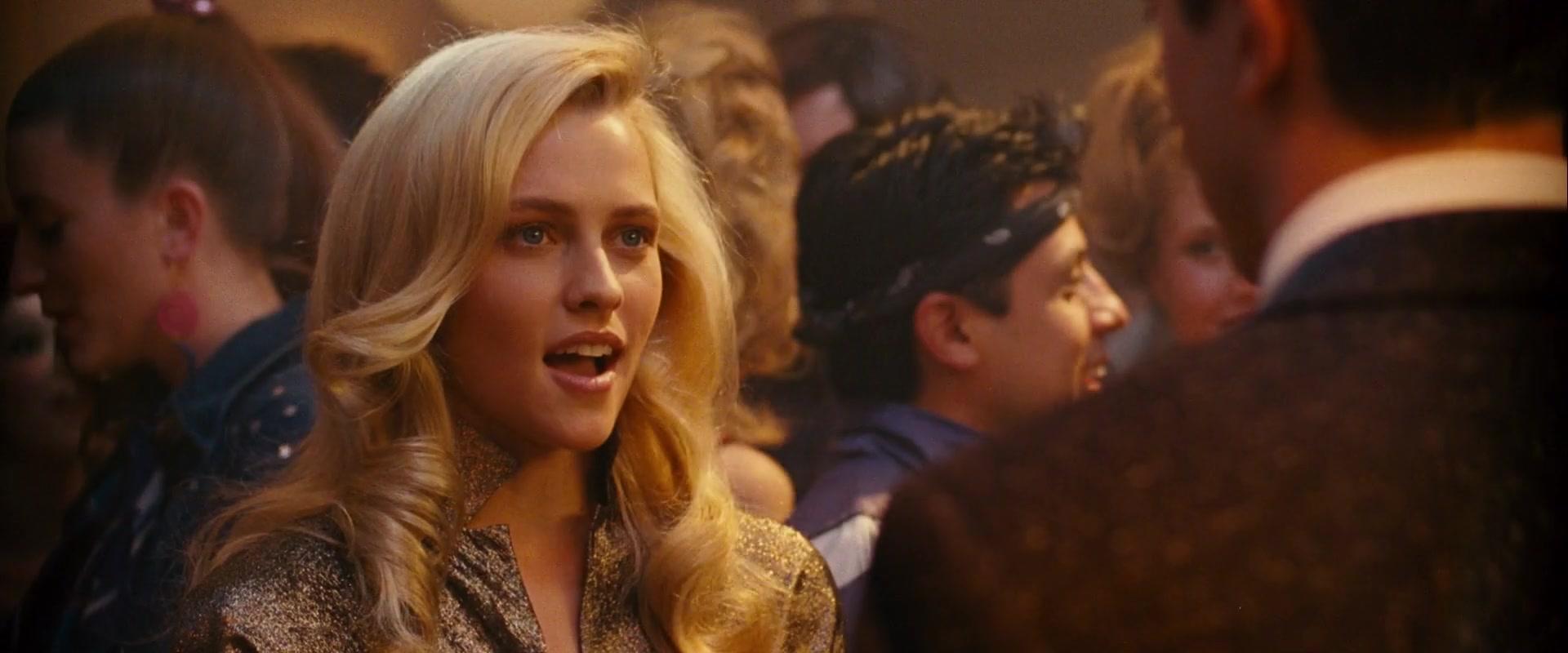 Take_Me_Home_Tonight_2011_1080p__05539.jpg