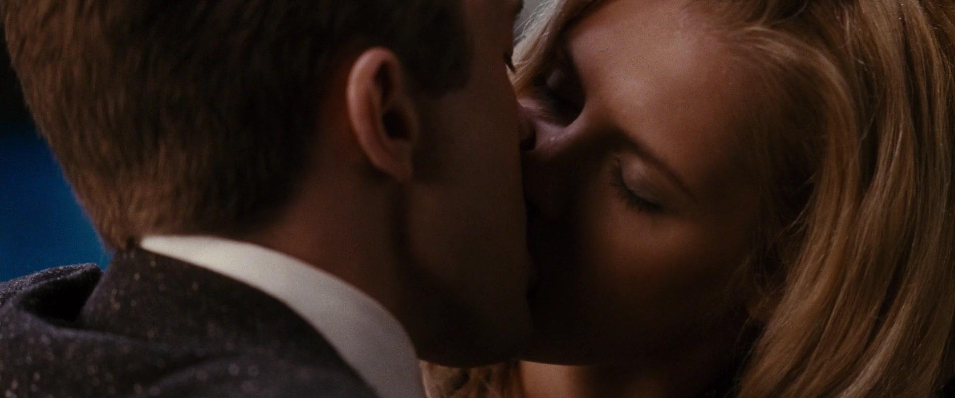 Take_Me_Home_Tonight_2011_1080p__09362.jpg Take_Me_Home_Tonight_2011_1080p__09362.jpg
