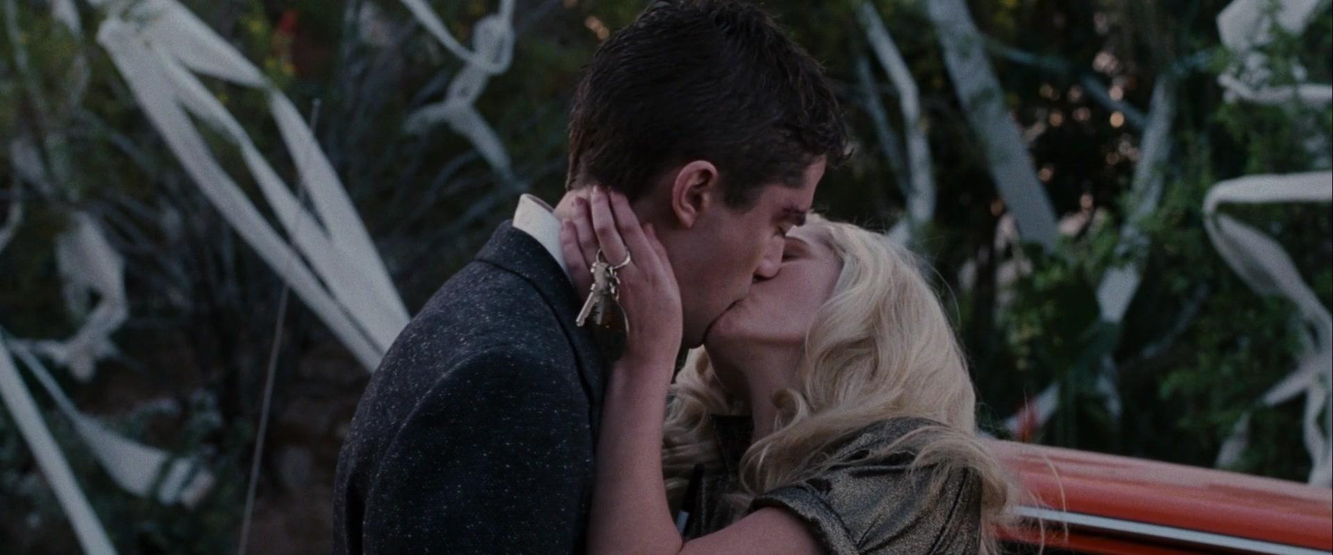 Take_Me_Home_Tonight_2011_1080p__13080.jpg