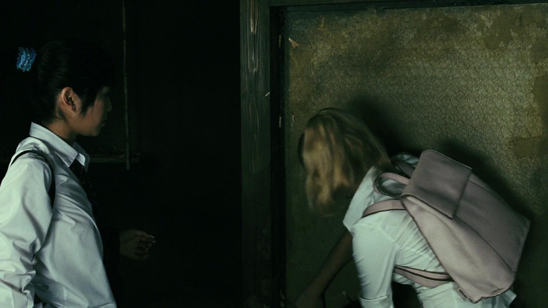 The_Grudge_2_2006_1080p_BluRay__02023.jpg The_Grudge_2_2006_1080p_BluRay__02023.jpg