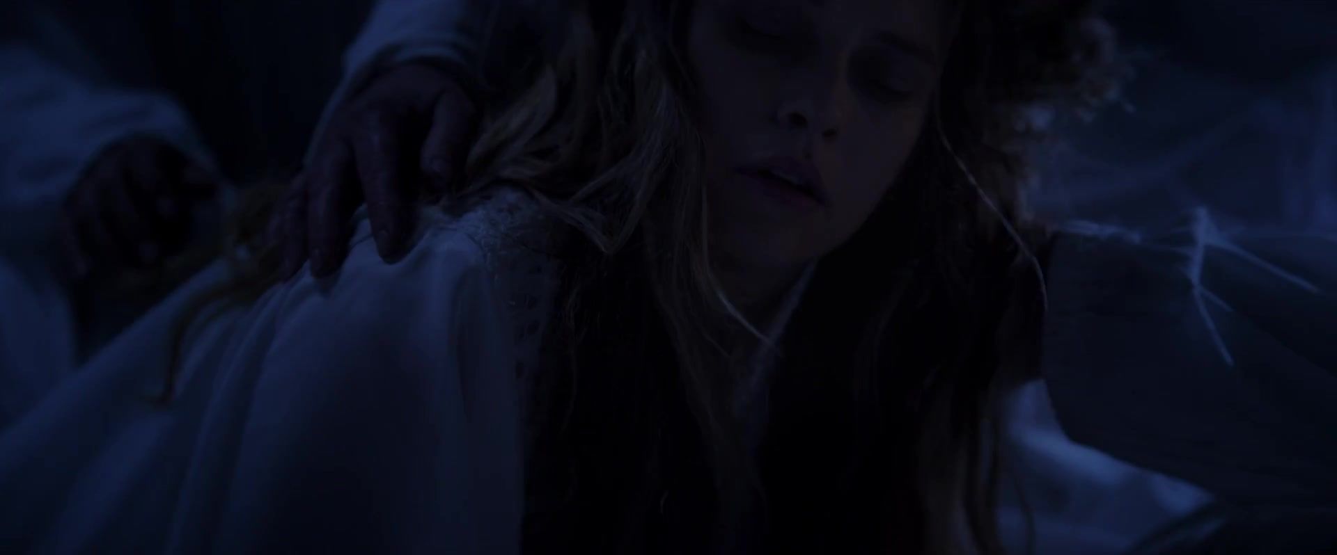adoringteresap_thetwins_caps_1835.jpg