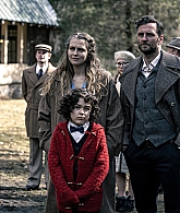 adoringteresap_thetwin_stills_002-1.jpg