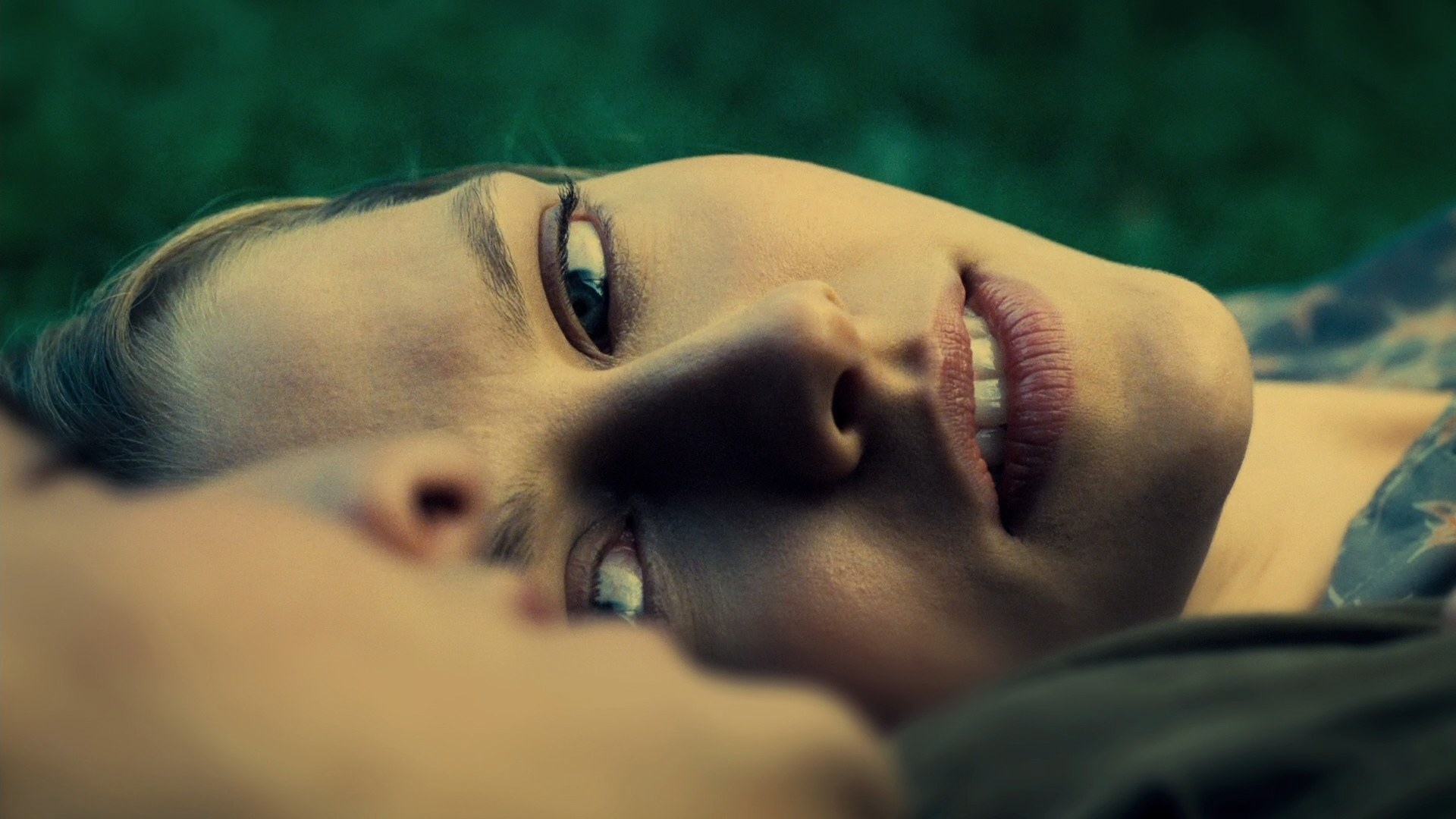 adoringteresap_warmbodies_caps_0033.jpg
