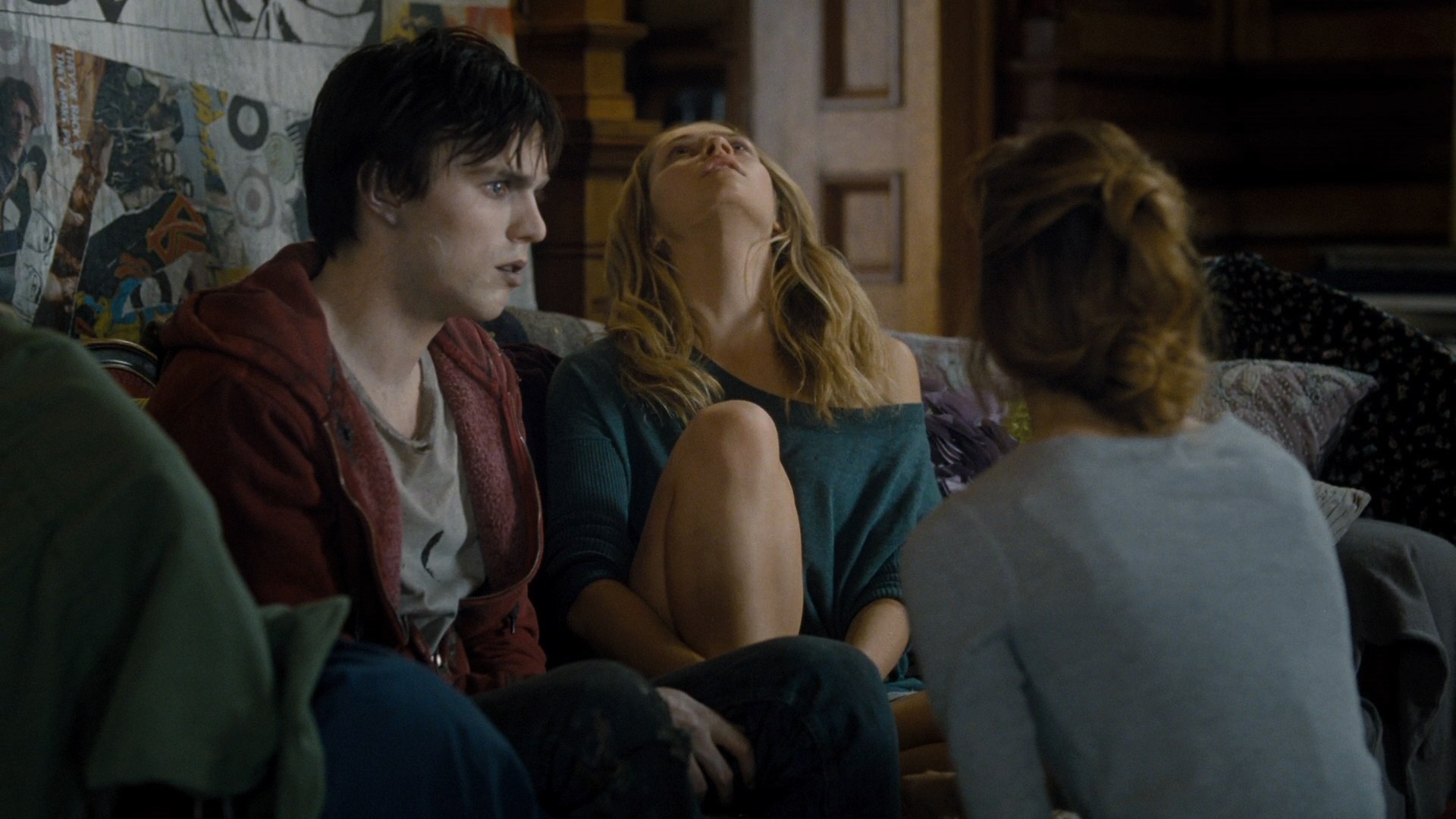 adoringteresap_warmbodies_caps_0373.jpg