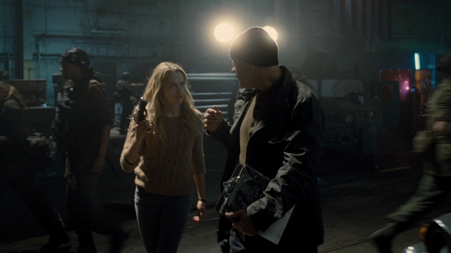 adoringteresap_warmbodies_caps_0431.jpg