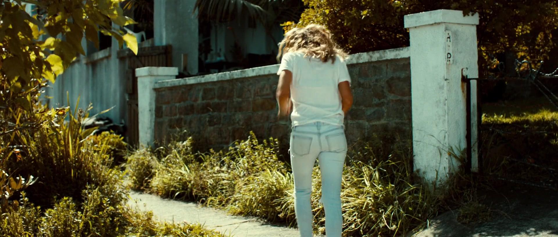 Wish_You_Were_Here_2012_1080p_ATP_03364.jpg