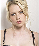 adoringteresap_2006_shoot_unknown2_004-07.jpg