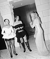NGVGala_VogueAus_GettingReady_28229.jpg