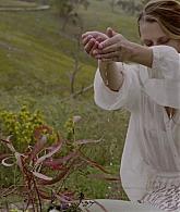 2015_vogueaustralia_000166.jpg