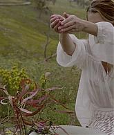 2015_vogueaustralia_000167.jpg