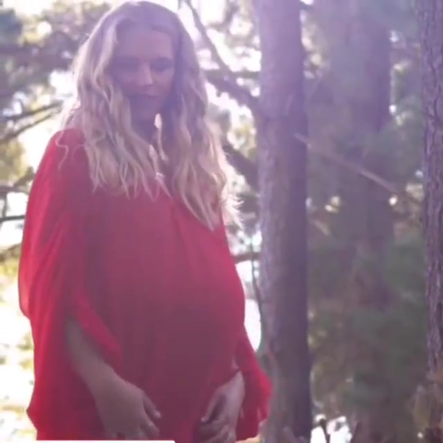 adoringterep_davidjonesmothersday_2019_video__000053.jpg adoringterep_davidjonesmothersday_2019_video__000053.jpg