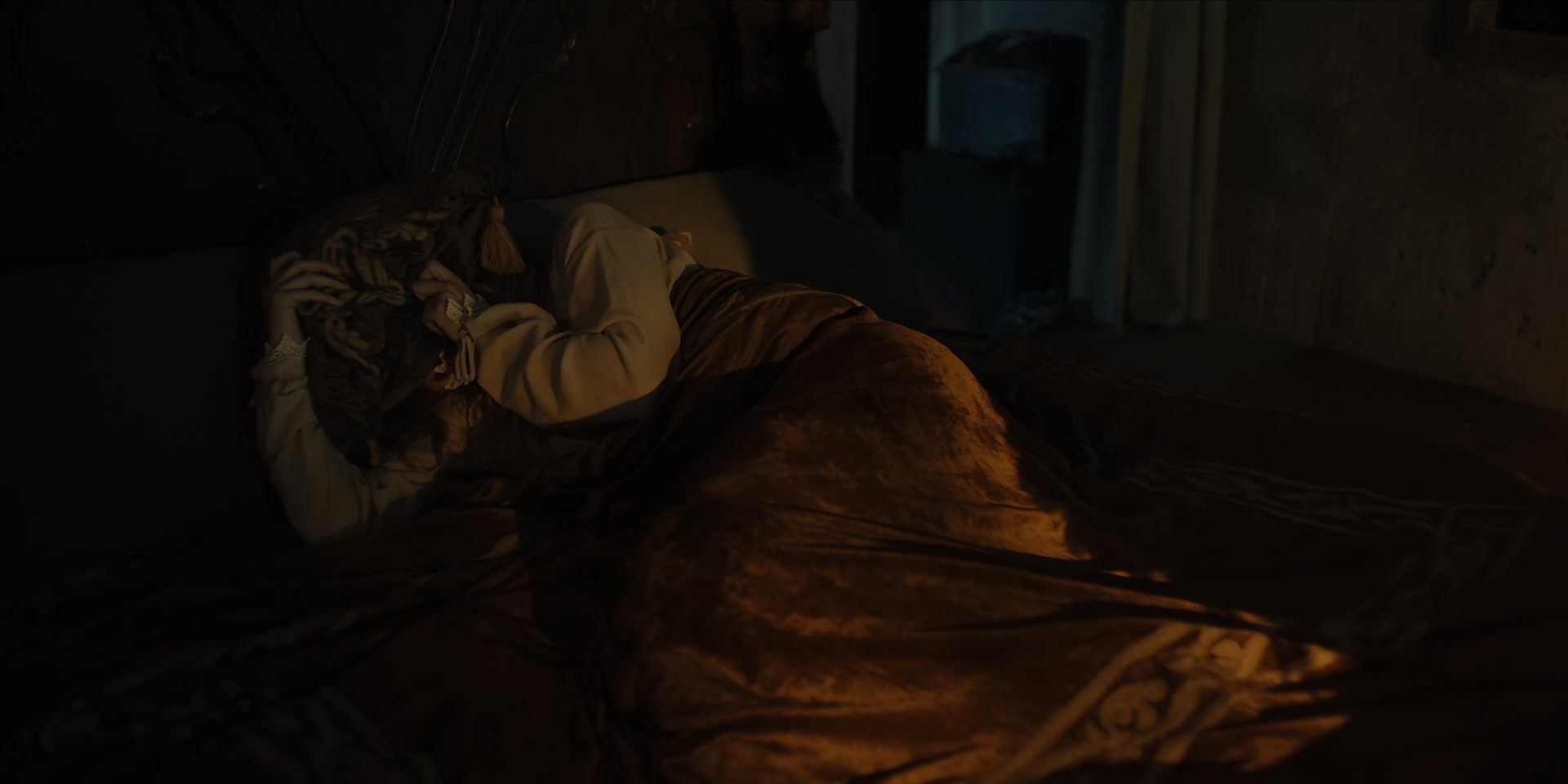 adoringteresap_ADOW_2x05_caps_0683.jpg