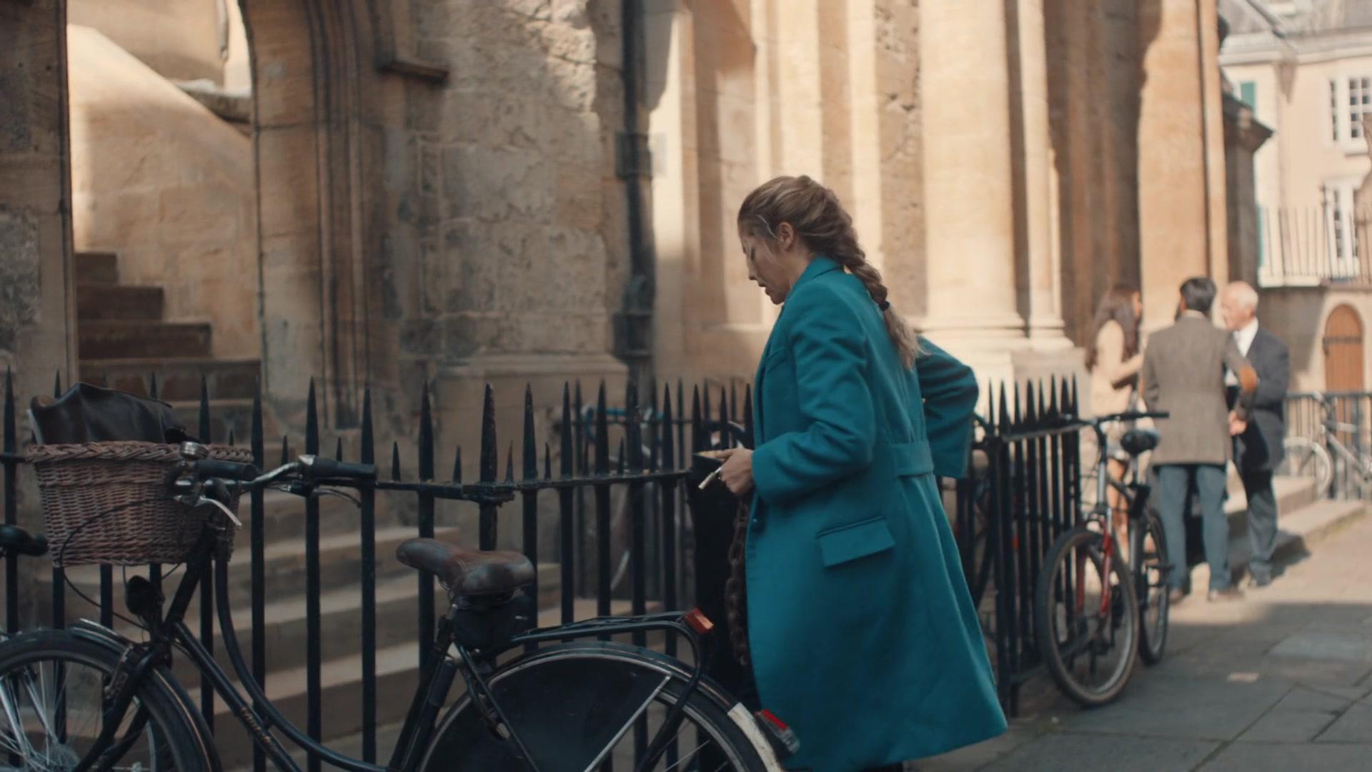 A_Discovery_of_Witches_S01E01_1080p_ATP_0430.jpg