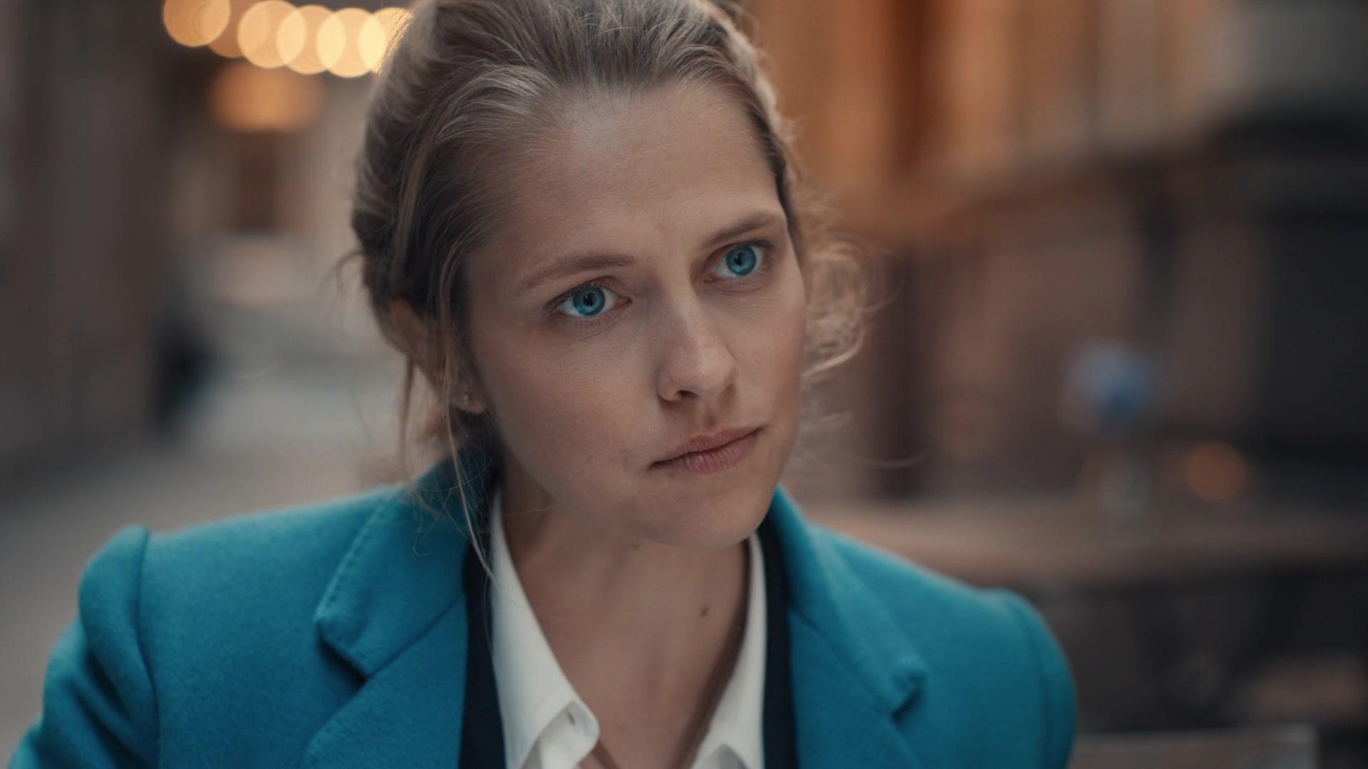 A_Discovery_of_Witches_S01E01_1080p_ATP_0806.jpg