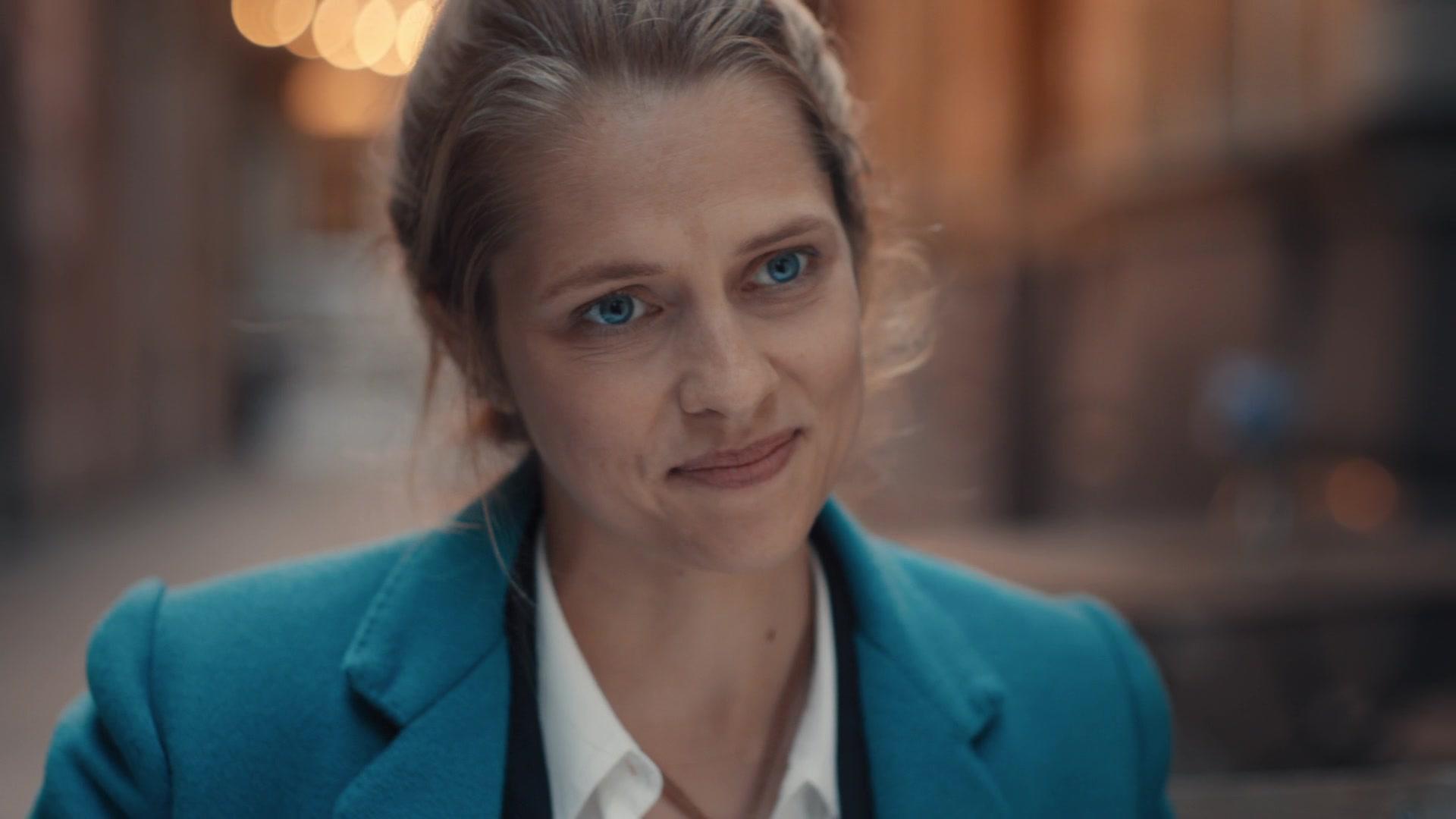 A_Discovery_of_Witches_S01E01_1080p_ATP_0829.jpg