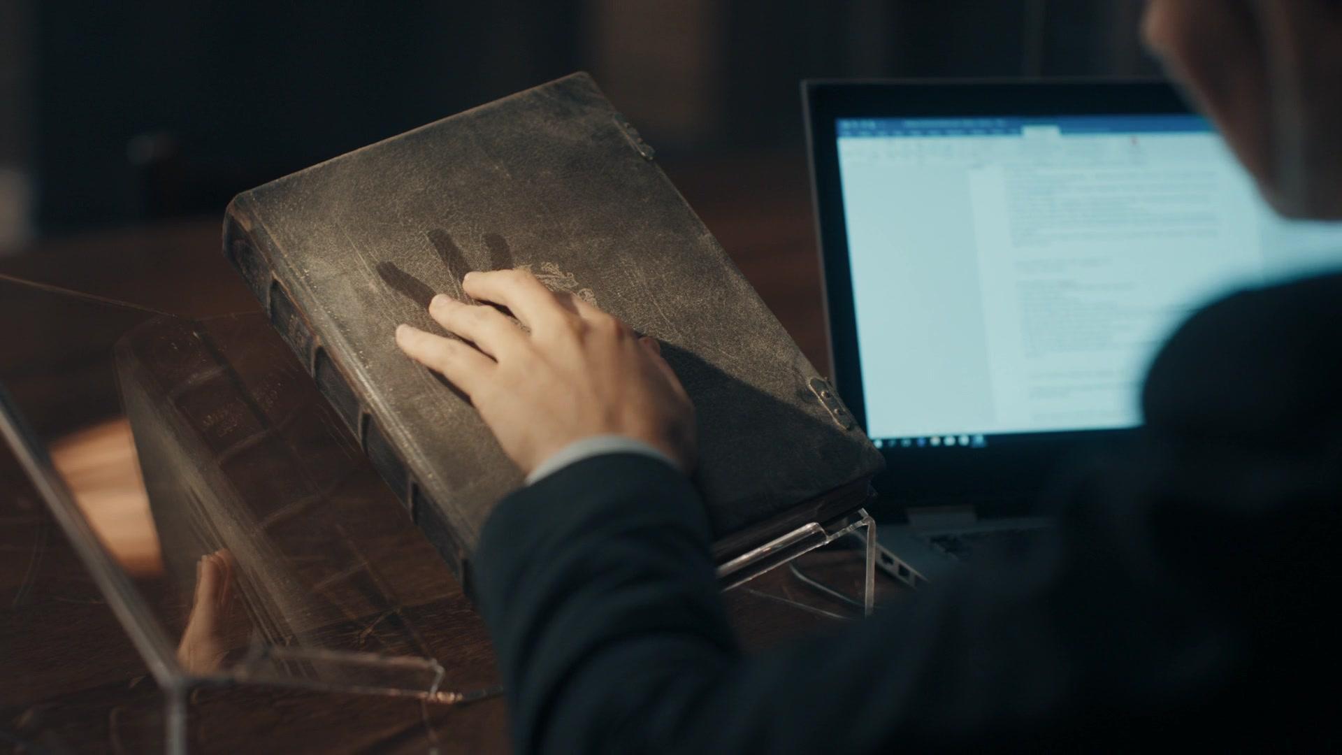 A_Discovery_of_Witches_S01E01_1080p_ATP_1293.jpg