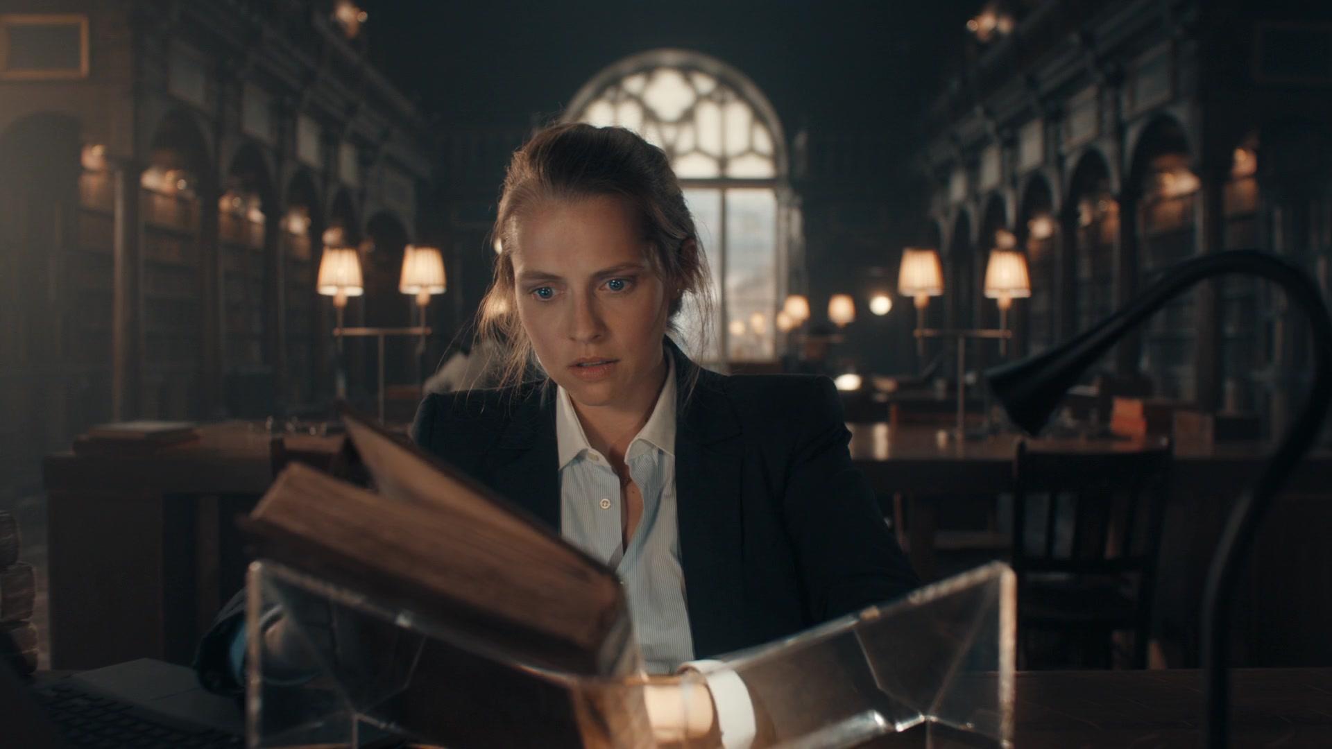 A_Discovery_of_Witches_S01E01_1080p_ATP_1316.jpg A_Discovery_of_Witches_S01E01_1080p_ATP_1316.jpg