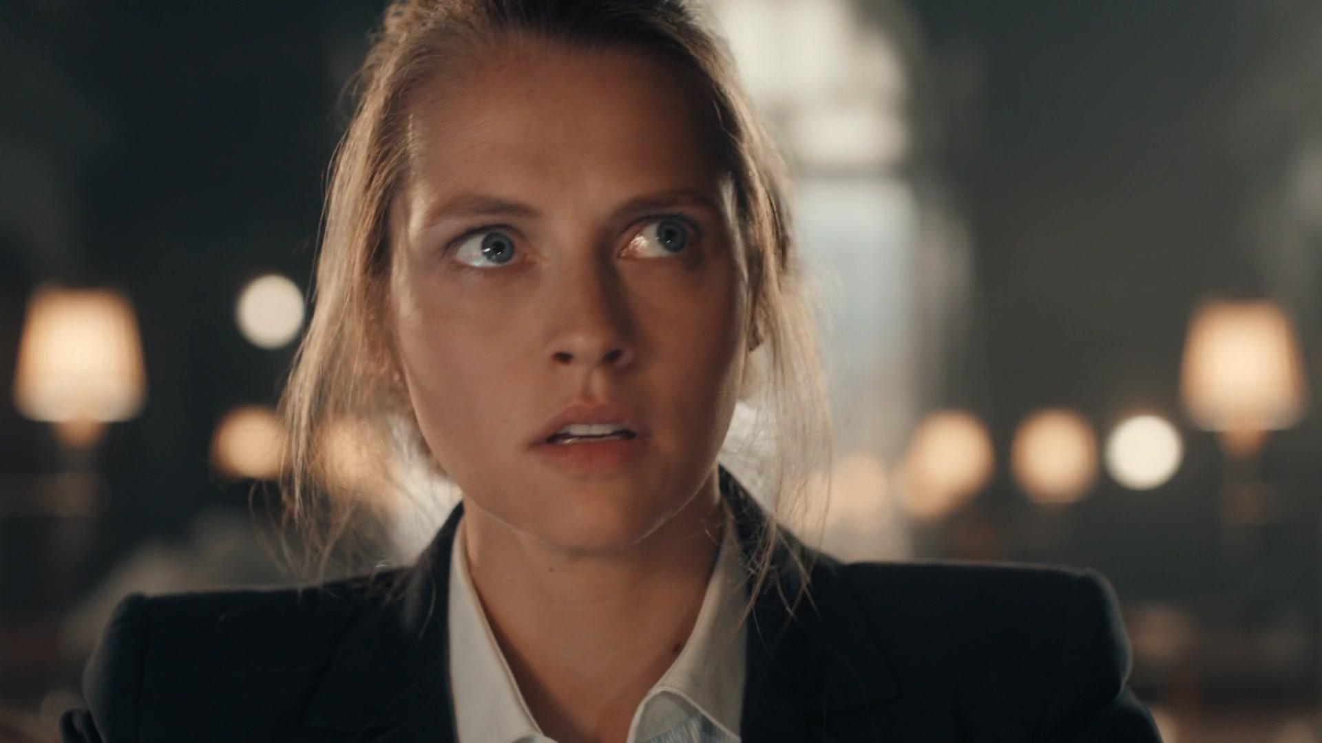 A_Discovery_of_Witches_S01E01_1080p_ATP_1363.jpg
