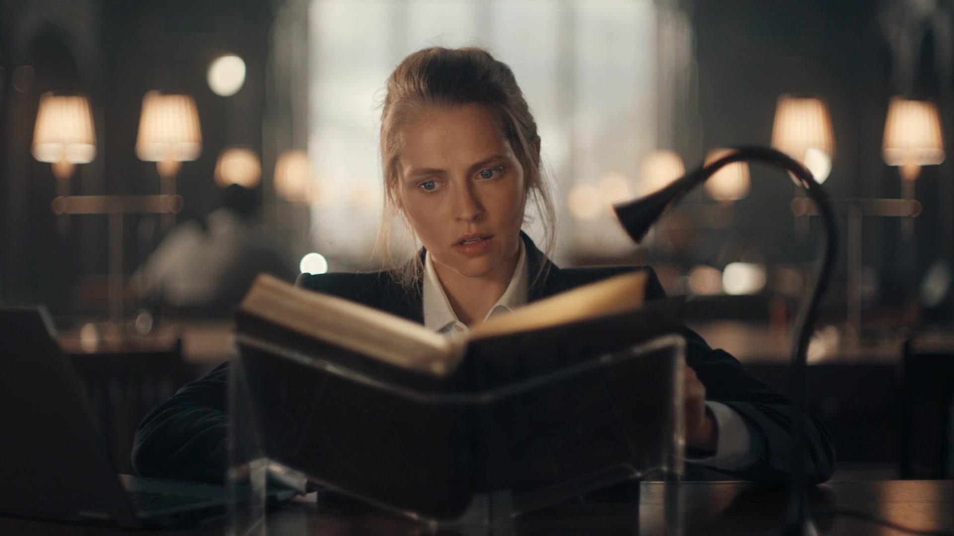 A_Discovery_of_Witches_S01E01_1080p_ATP_1393.jpg