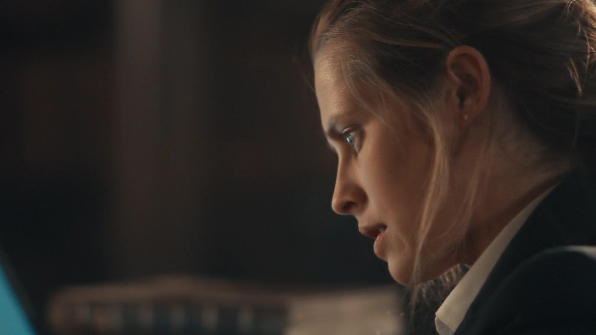 A_Discovery_of_Witches_S01E01_1080p_ATP_1419.jpg A_Discovery_of_Witches_S01E01_1080p_ATP_1419.jpg