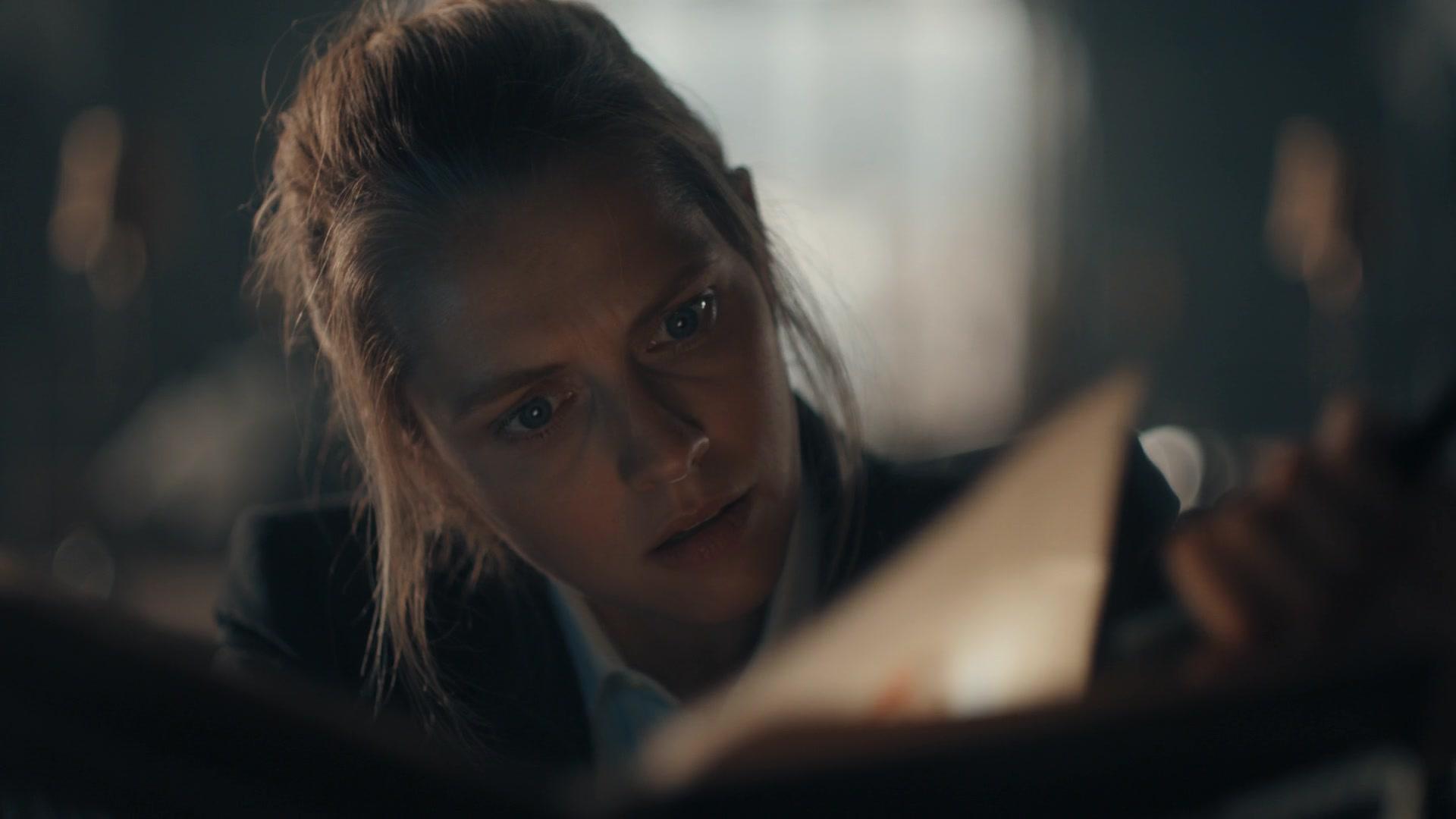 A_Discovery_of_Witches_S01E01_1080p_ATP_1530.jpg