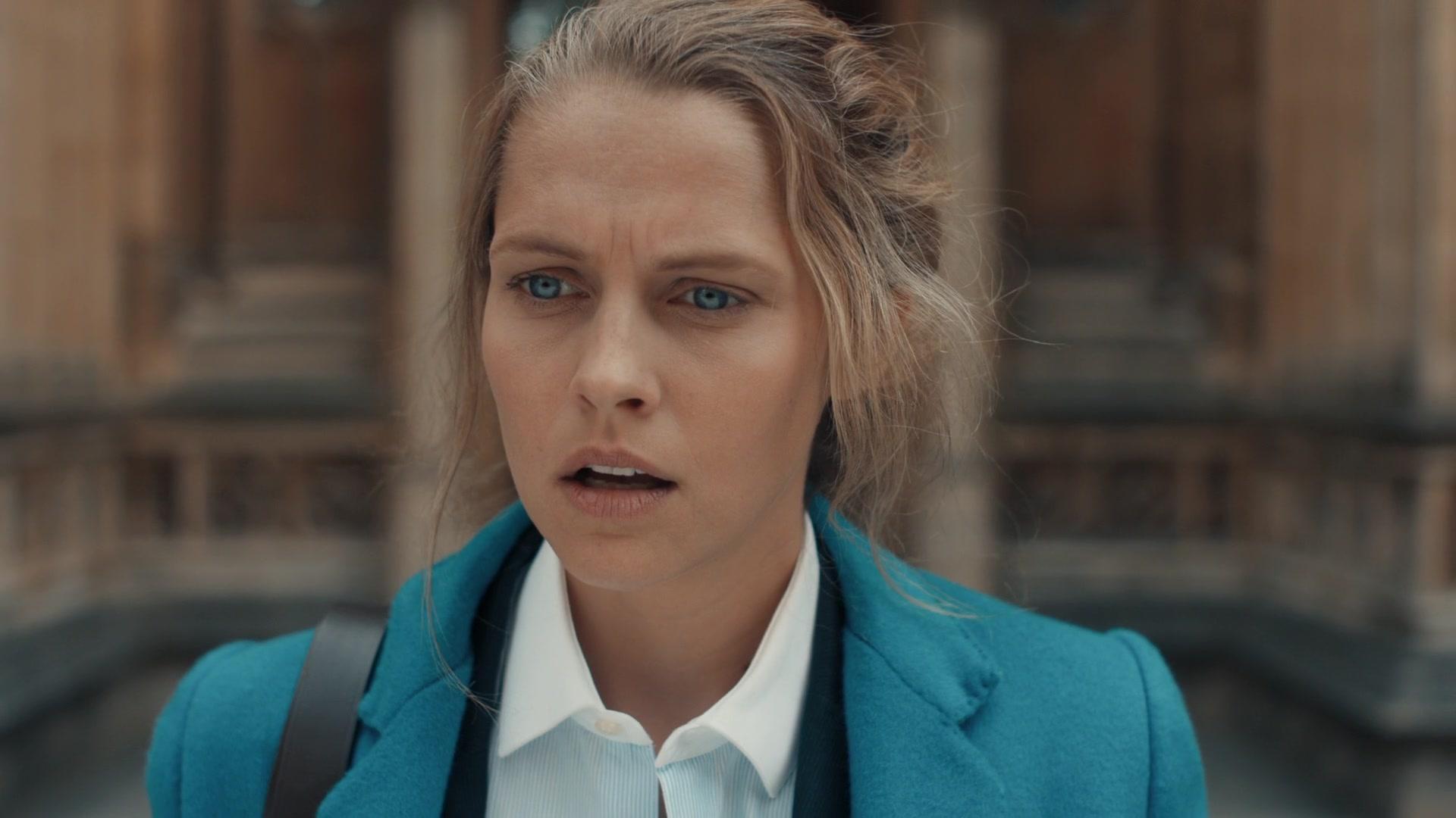 A_Discovery_of_Witches_S01E01_1080p_ATP_1871.jpg