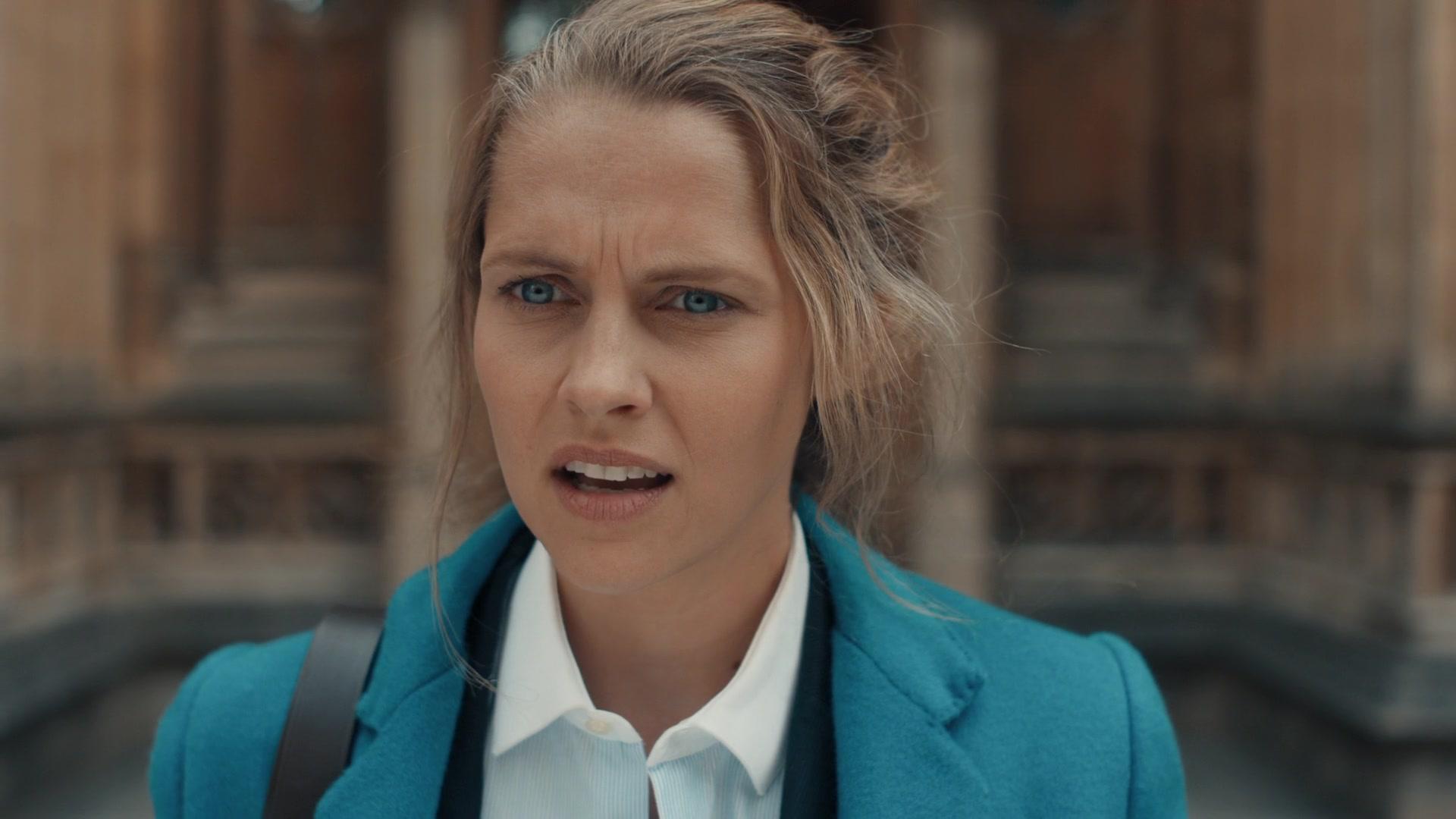 A_Discovery_of_Witches_S01E01_1080p_ATP_1874.jpg