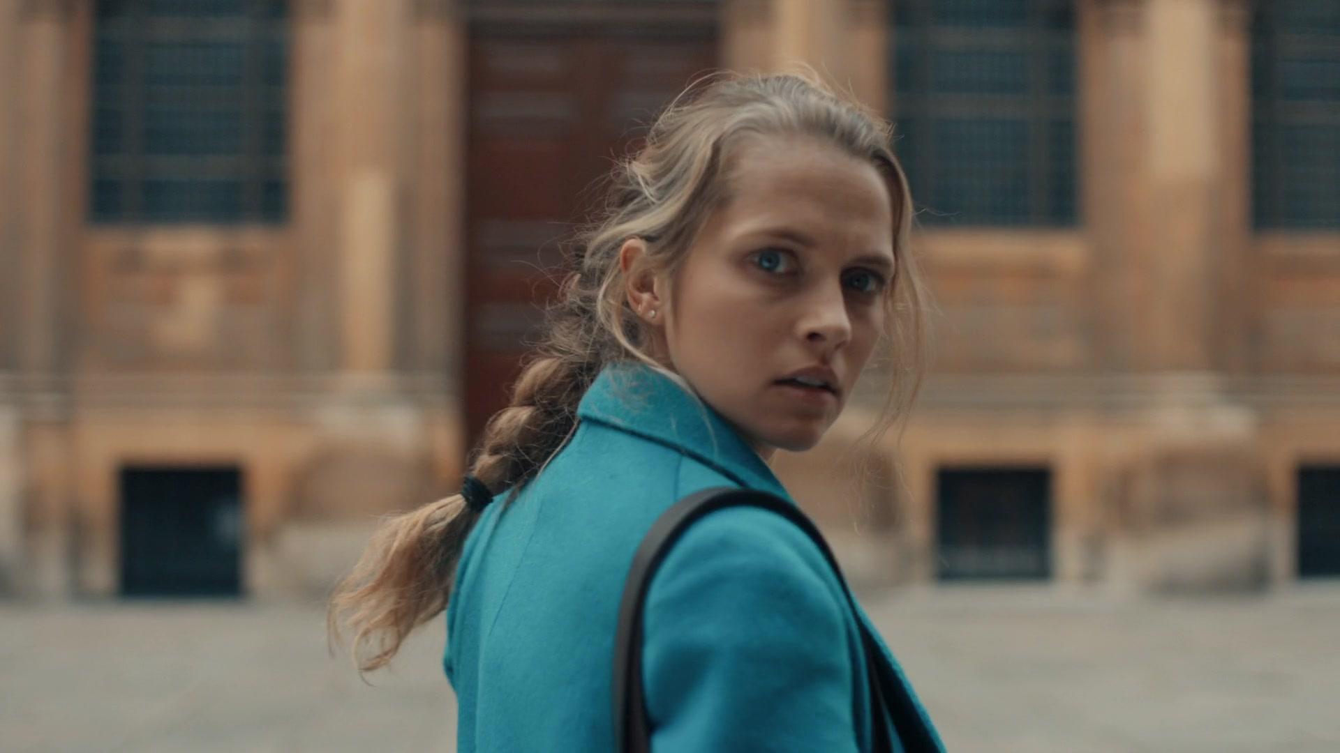 A_Discovery_of_Witches_S01E01_1080p_ATP_1879.jpg