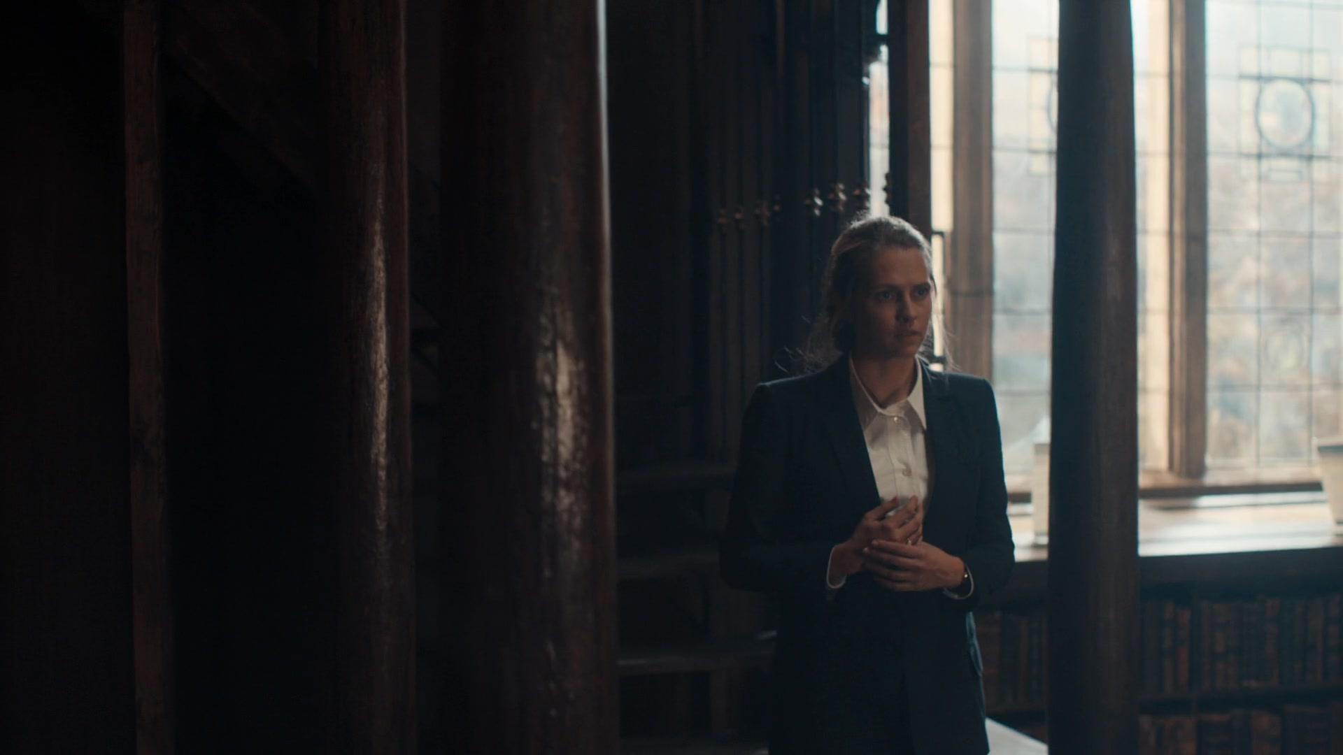 A_Discovery_of_Witches_S01E01_1080p_ATP_3674.jpg A_Discovery_of_Witches_S01E01_1080p_ATP_3674.jpg