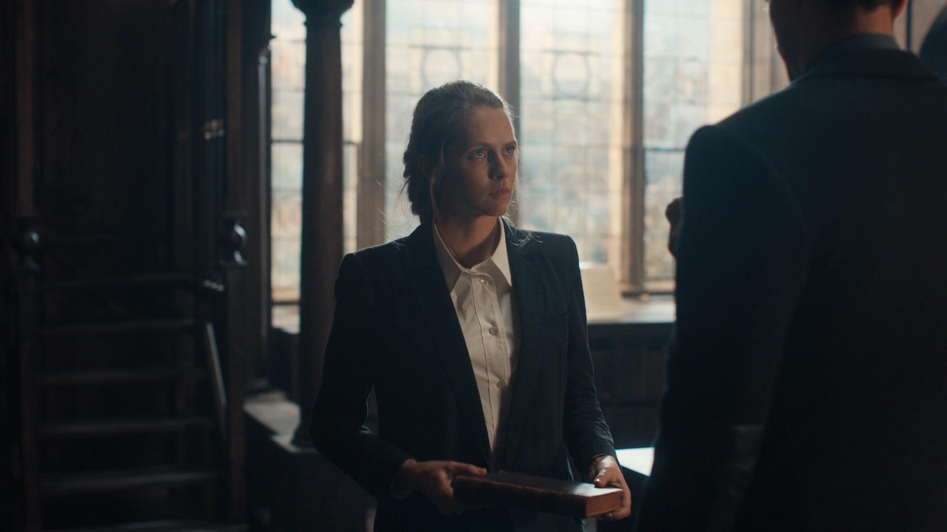 A_Discovery_of_Witches_S01E01_1080p_ATP_3718.jpg A_Discovery_of_Witches_S01E01_1080p_ATP_3718.jpg