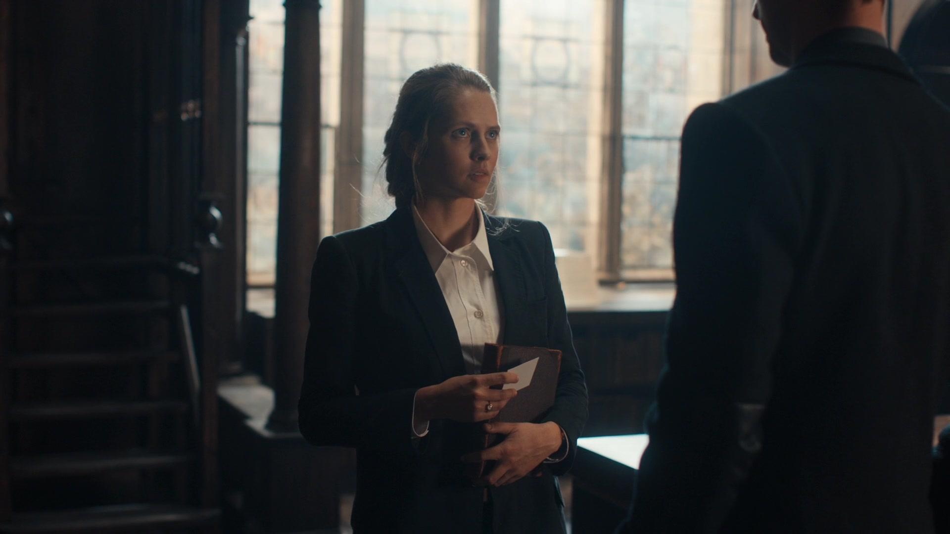 A_Discovery_of_Witches_S01E01_1080p_ATP_3753.jpg A_Discovery_of_Witches_S01E01_1080p_ATP_3753.jpg