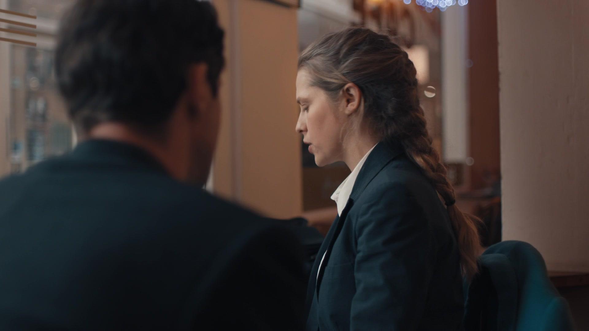A_Discovery_of_Witches_S01E01_1080p_ATP_4277.jpg A_Discovery_of_Witches_S01E01_1080p_ATP_4277.jpg