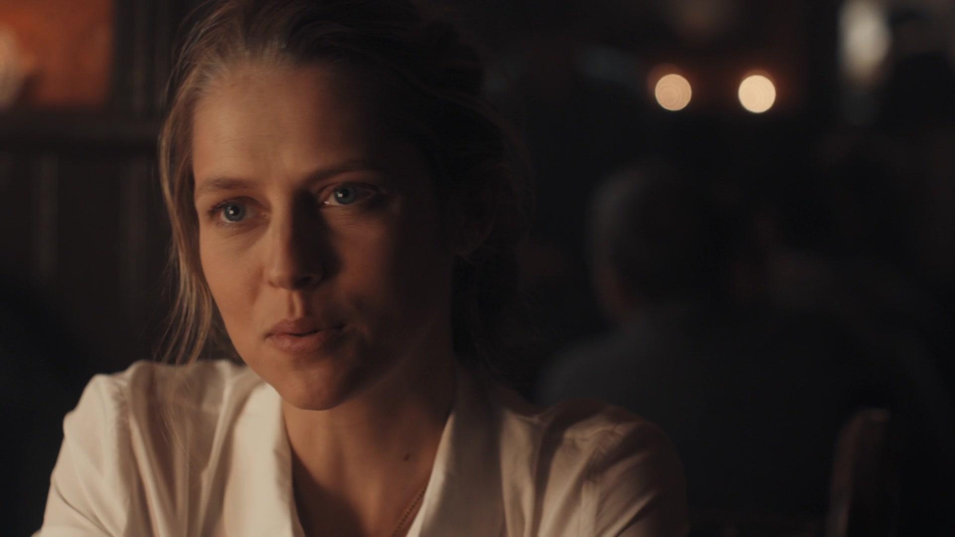 A_Discovery_of_Witches_S01E01_1080p_ATP_4657.jpg