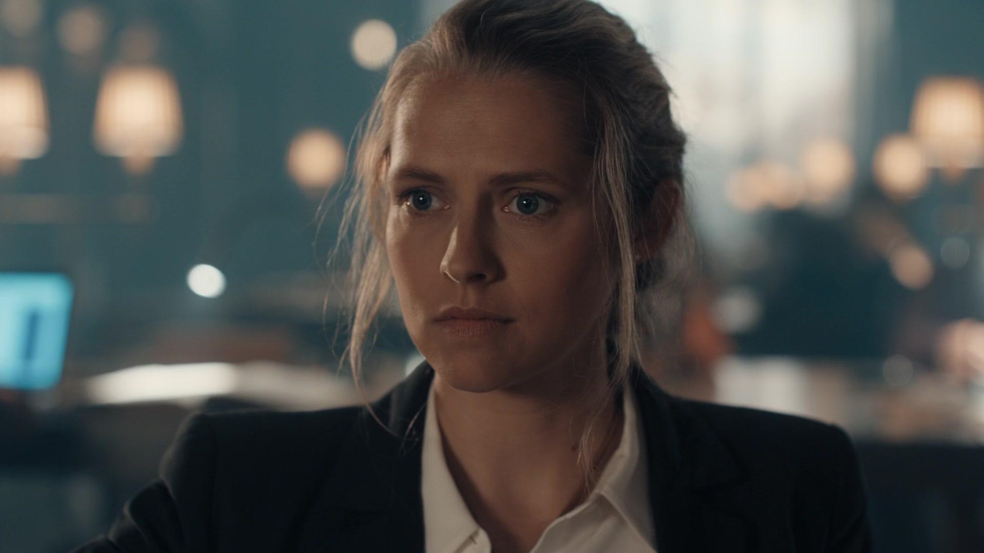 A_Discovery_of_Witches_S01E01_1080p_ATP_5301.jpg