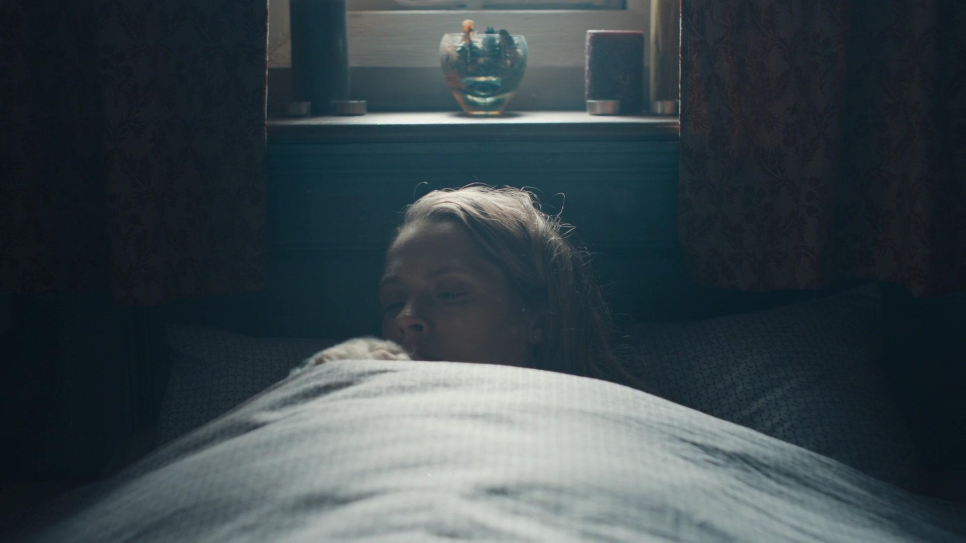 A_Discovery_of_Witches_S01E02_1080p_ATP_0739.jpg