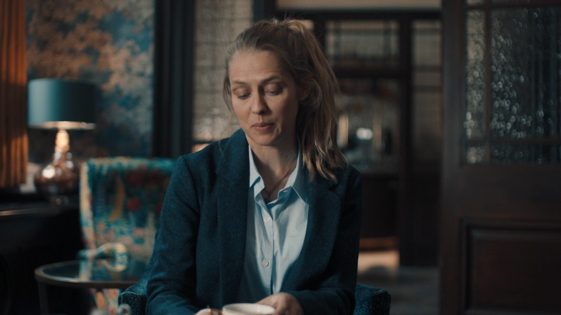 A_Discovery_of_Witches_S01E02_1080p_ATP_2020.jpg