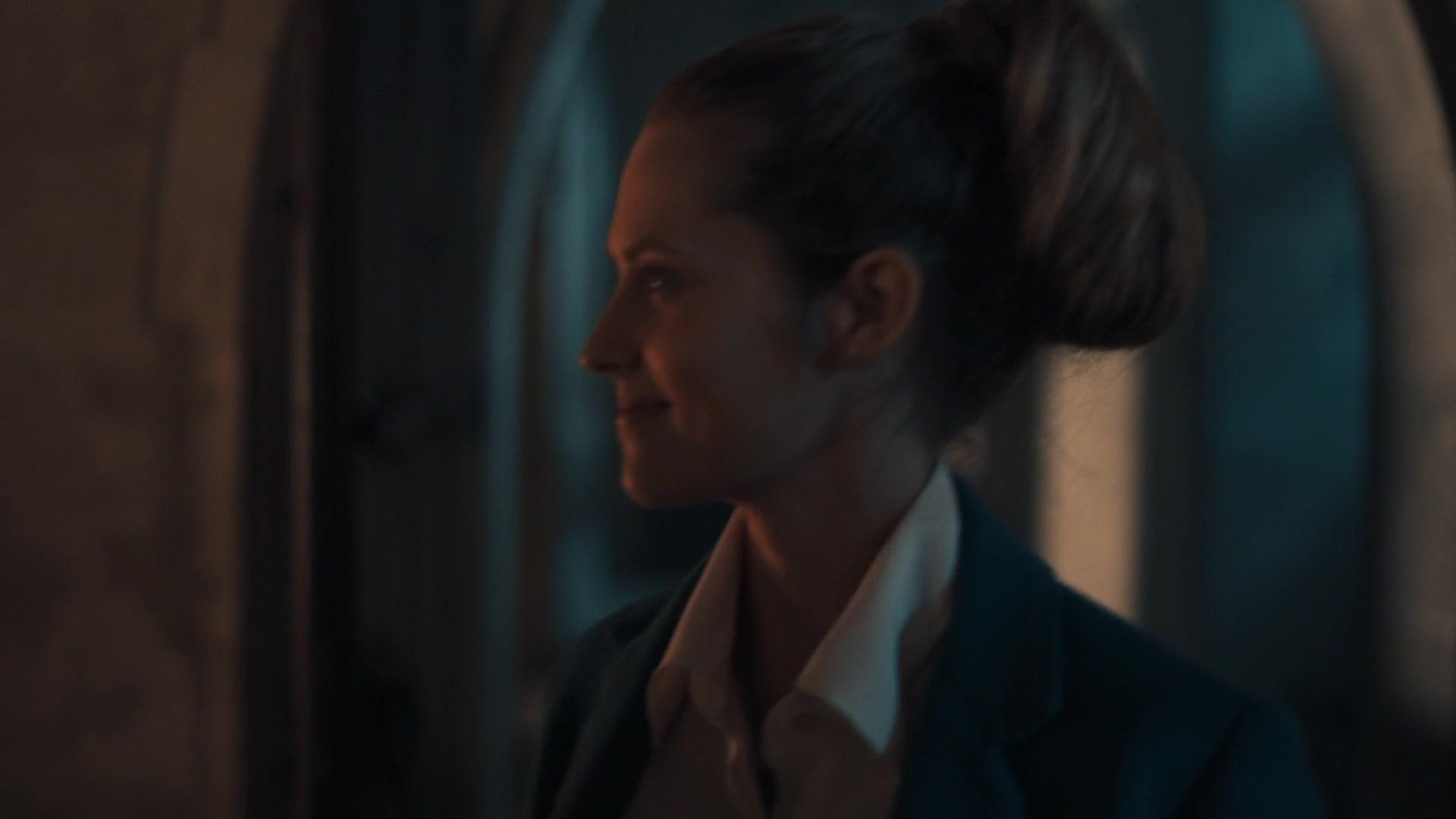 A_Discovery_of_Witches_S01E02_1080p_ATP_3822.jpg
