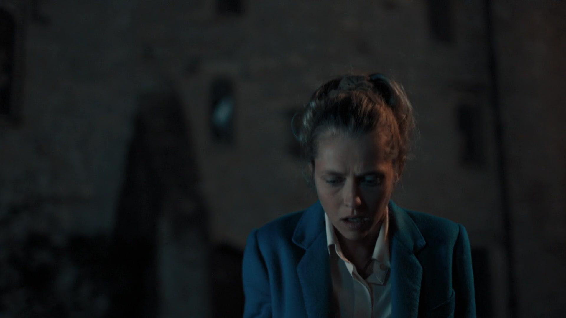 A_Discovery_of_Witches_S01E02_1080p_ATP_4236.jpg A_Discovery_of_Witches_S01E02_1080p_ATP_4236.jpg
