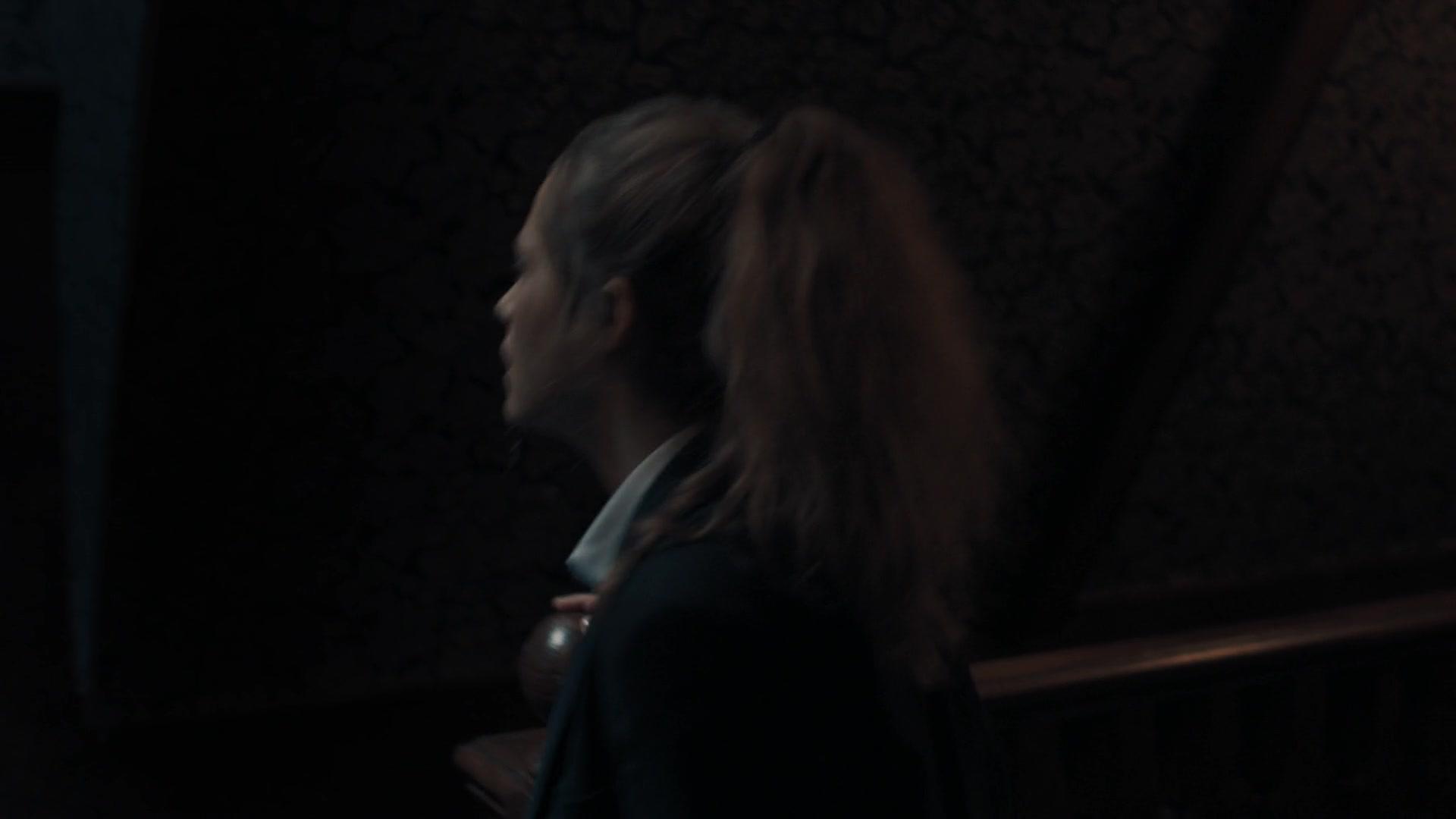 A_Discovery_of_Witches_S01E02_1080p_ATP_4657.jpg