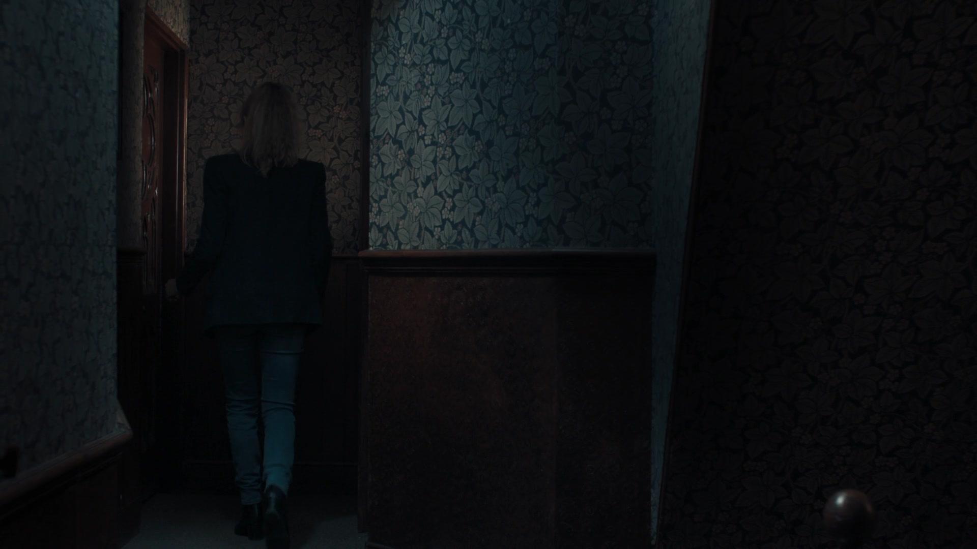 A_Discovery_of_Witches_S01E02_1080p_ATP_4672.jpg