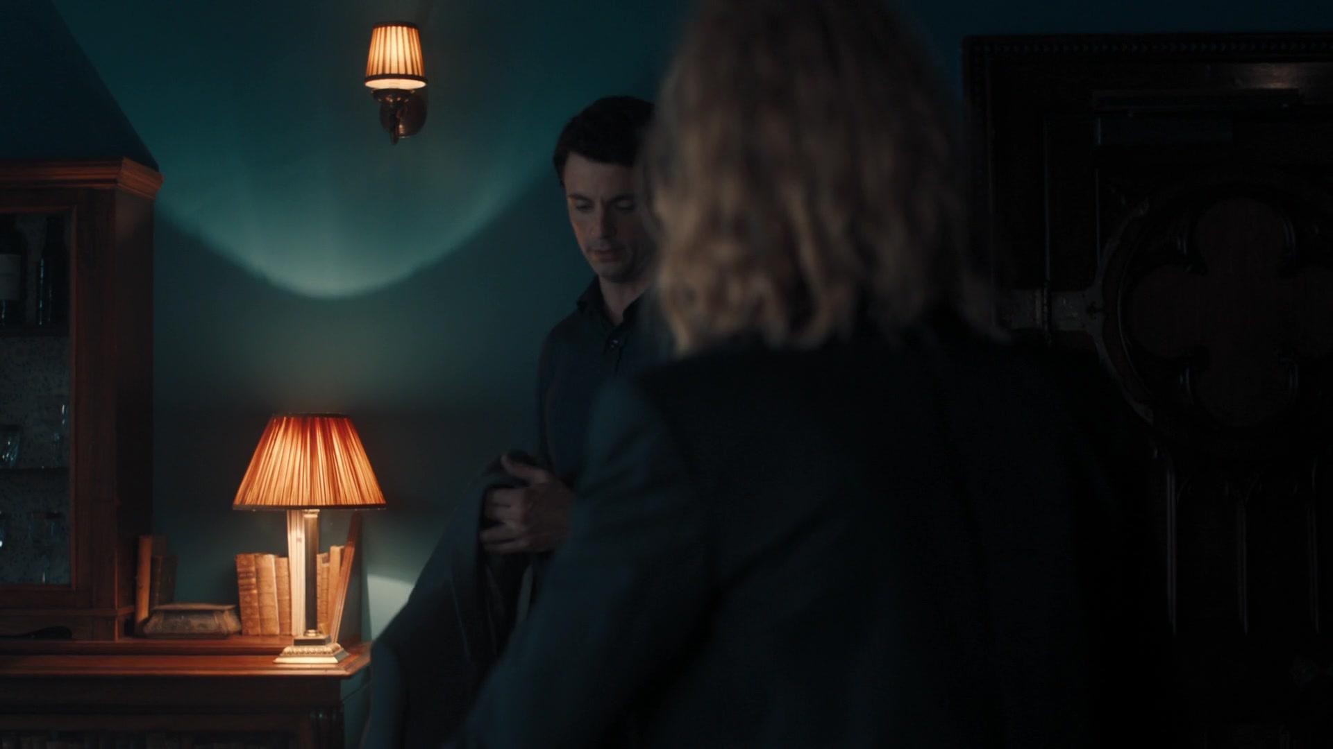 A_Discovery_of_Witches_S01E02_1080p_ATP_5270.jpg A_Discovery_of_Witches_S01E02_1080p_ATP_5270.jpg