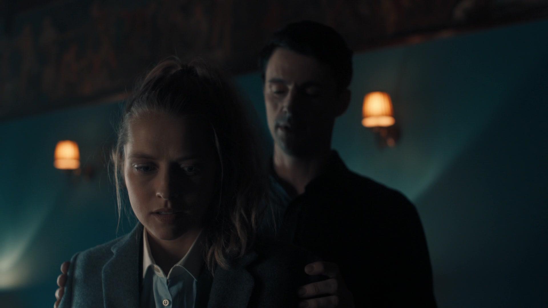 A_Discovery_of_Witches_S01E02_1080p_ATP_5309.jpg