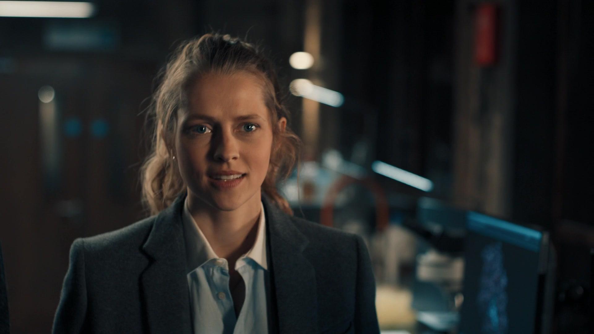 A_Discovery_of_Witches_S01E02_1080p_ATP_5429.jpg