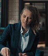 A_Discovery_of_Witches_S01E02_1080p_ATP_1990.jpg