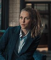 A_Discovery_of_Witches_S01E02_1080p_ATP_2026.jpg
