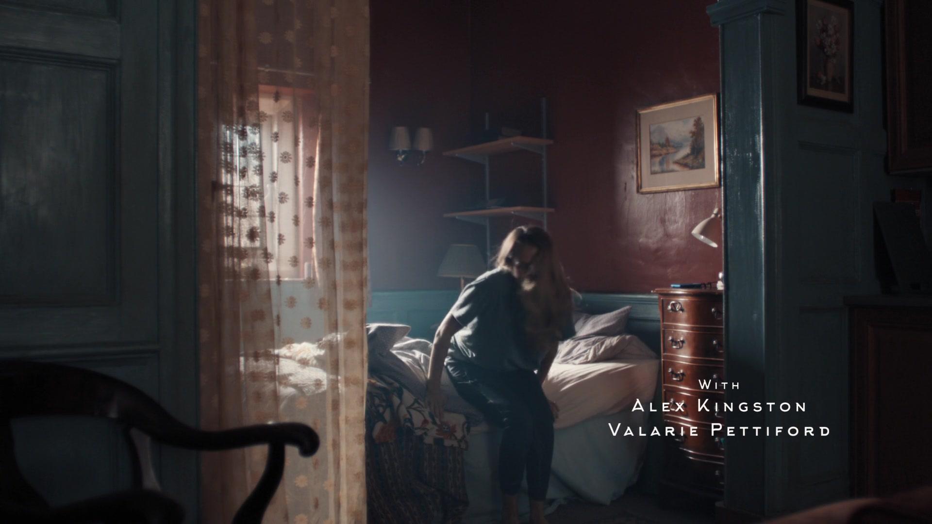 A_Discovery_of_Witches_S01E03_1080p_ATP_0115.jpg A_Discovery_of_Witches_S01E03_1080p_ATP_0115.jpg